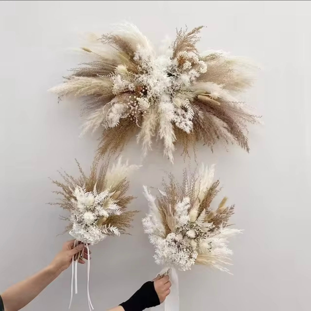 Timeless Romance: Dried Flower Bridal Bouquet with Pampas Grass