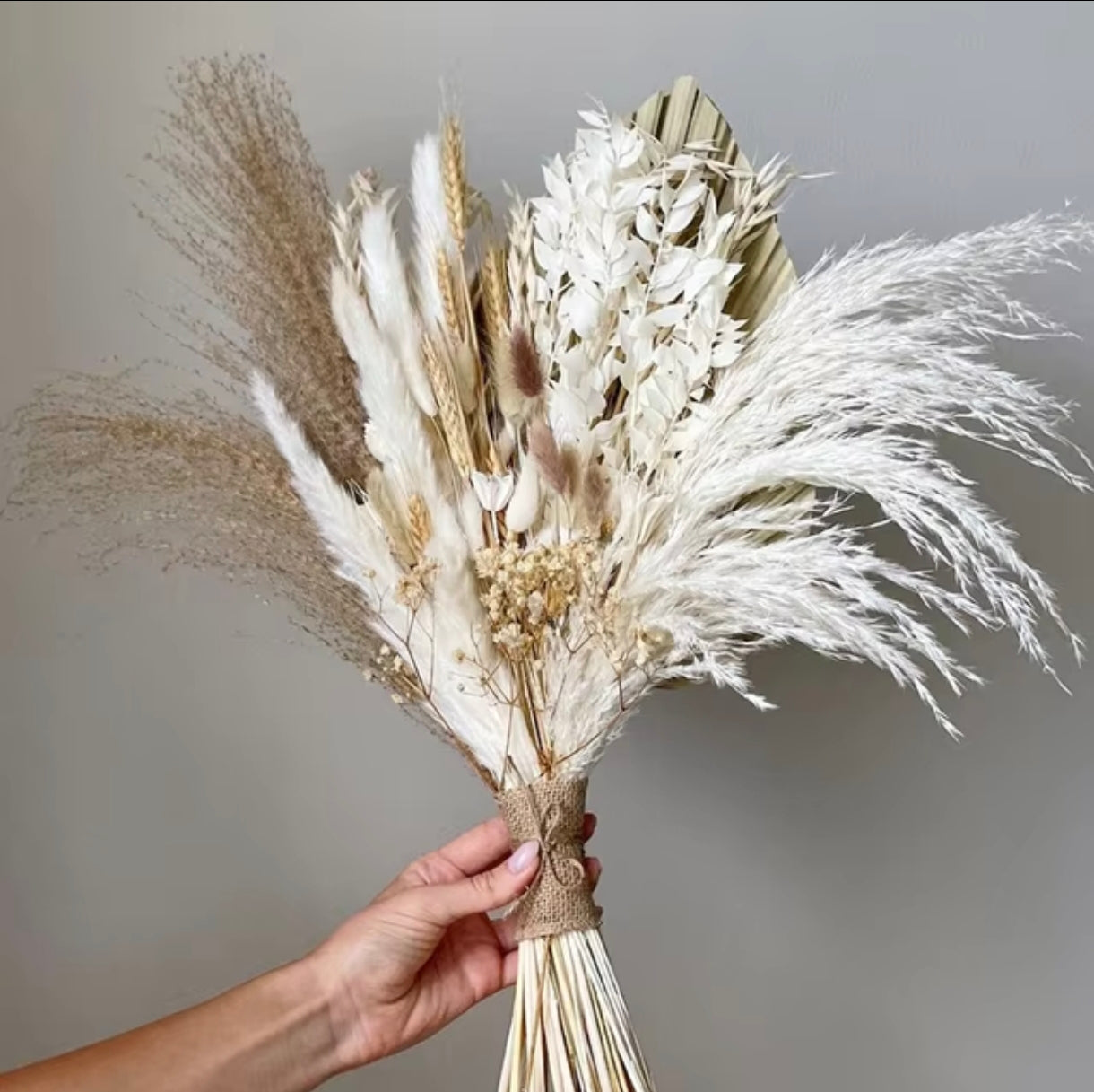 Timeless Romance: Dried Flower Bridal Bouquet with Pampas Grass